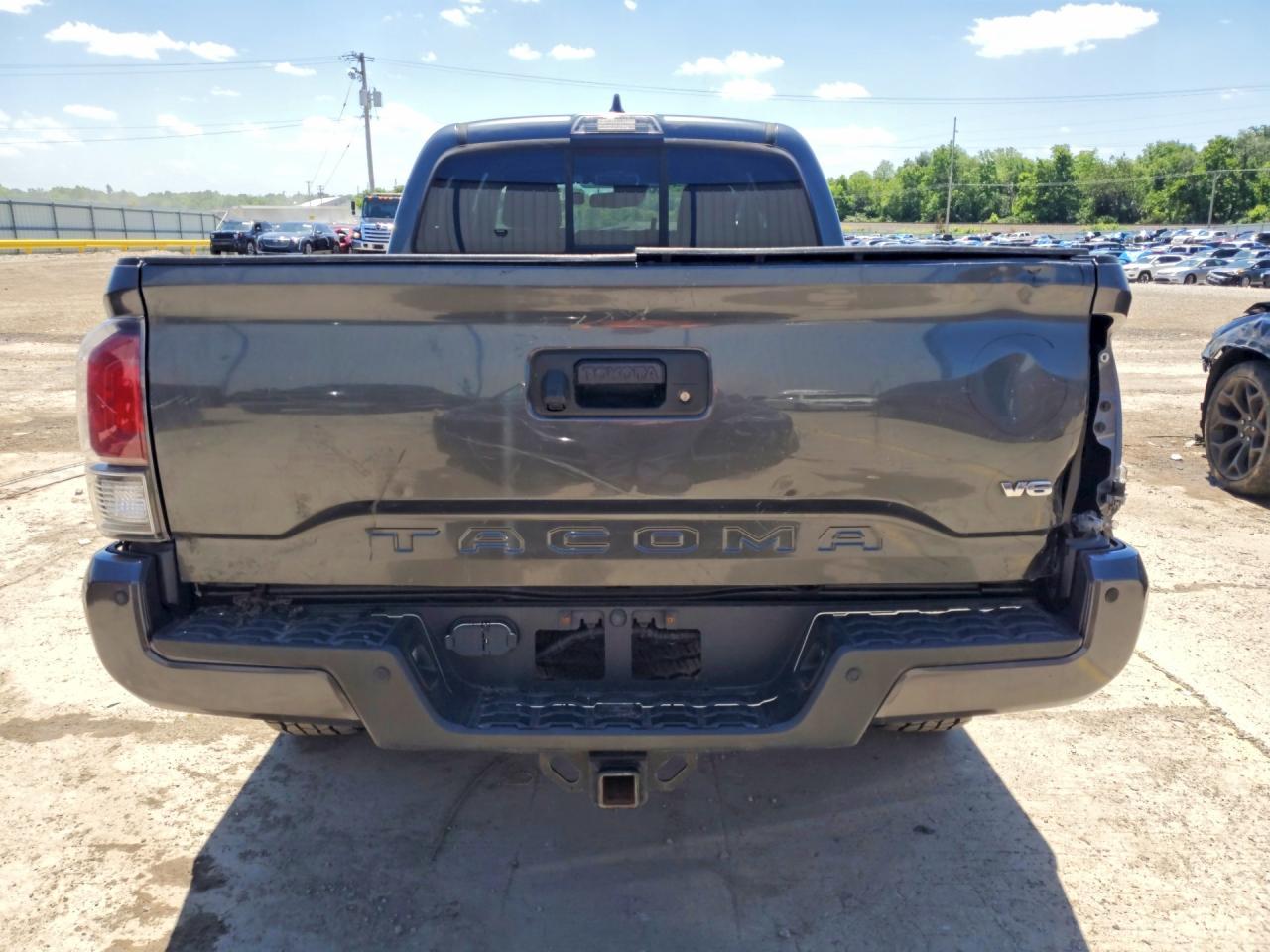 2020 Toyota Tacoma Trd Off-Road - Image 6