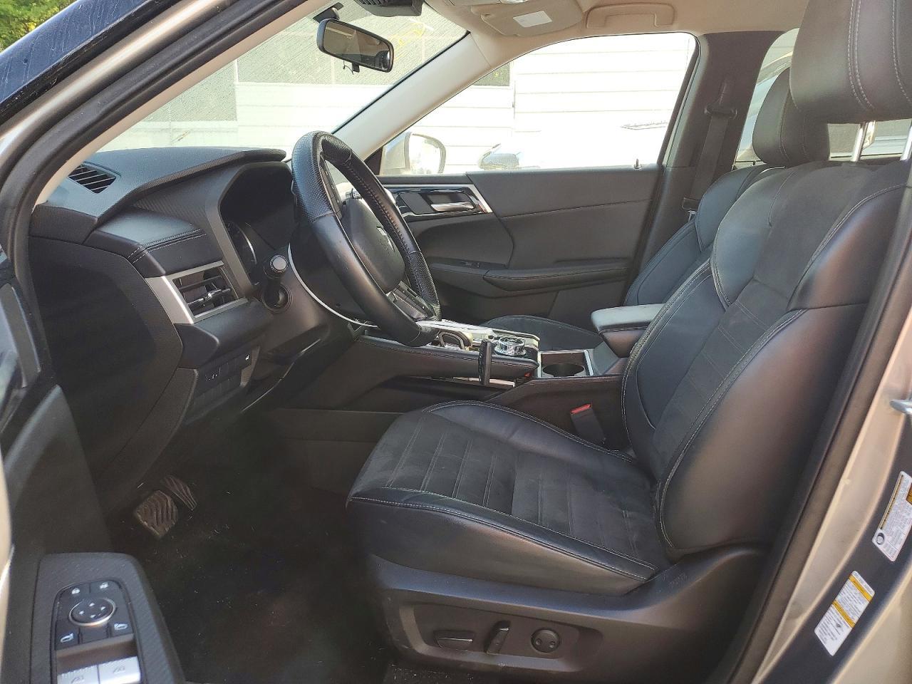 2022 Mitsubishi Outlander Se - Фото 7