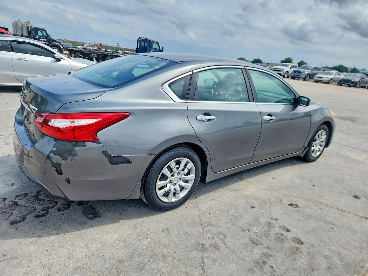 2016 Nissan Altima 2.5 S - Image 3