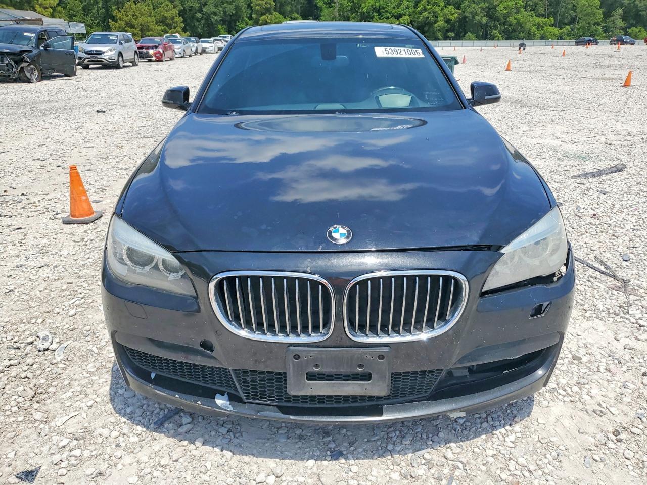 2015 BMW 740 Li - Image 5