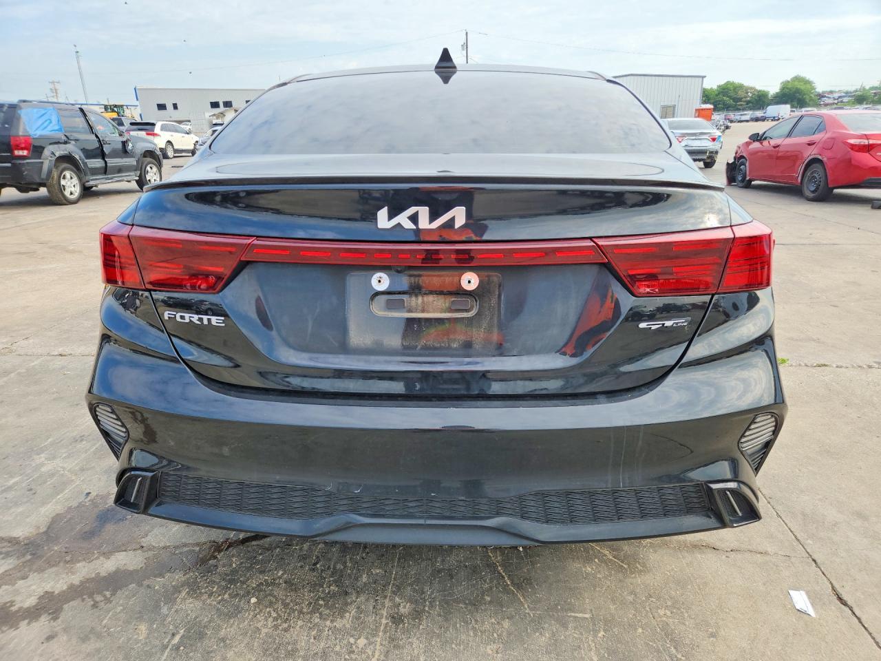 2023 Kia Forte Gt Line - Фото 6