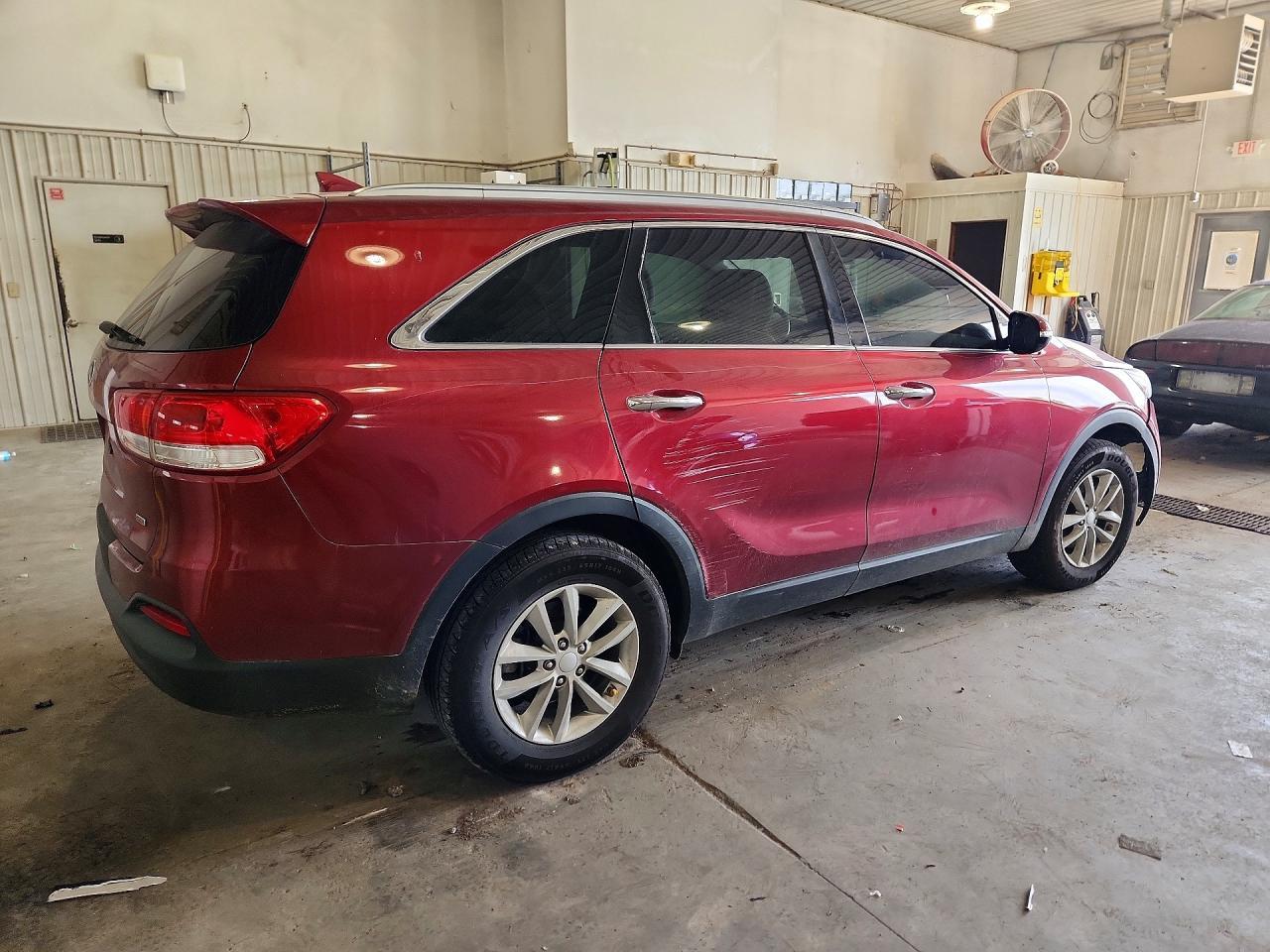 2016 Kia Sorento Lx - Image 3
