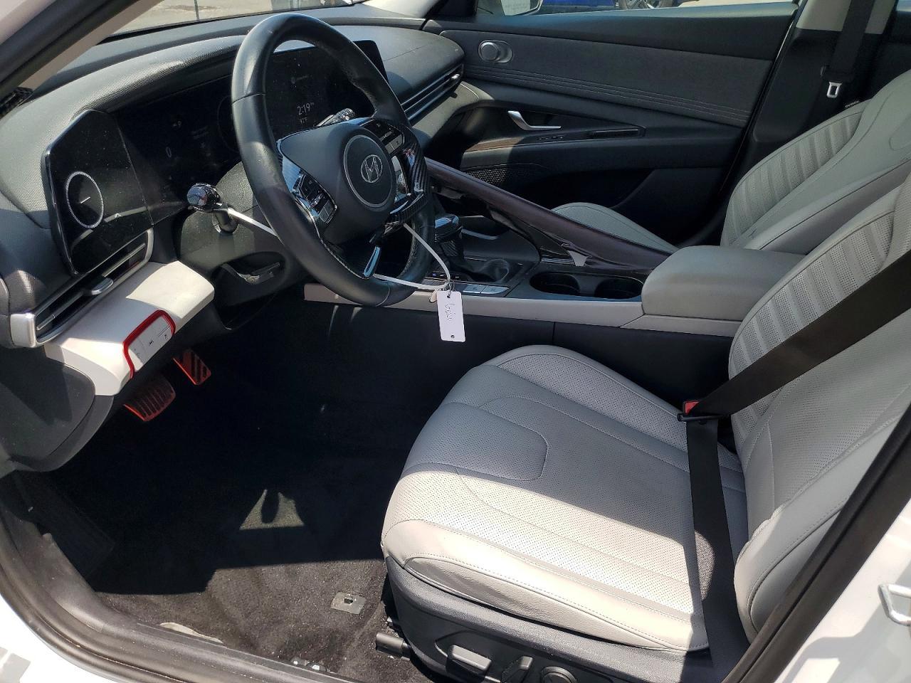 2021 Hyundai Elantra Limited - Фото 7