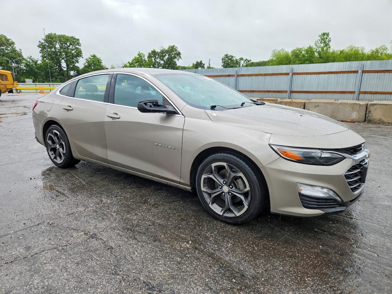 2022 Chevrolet Malibu Lt - Фото 4