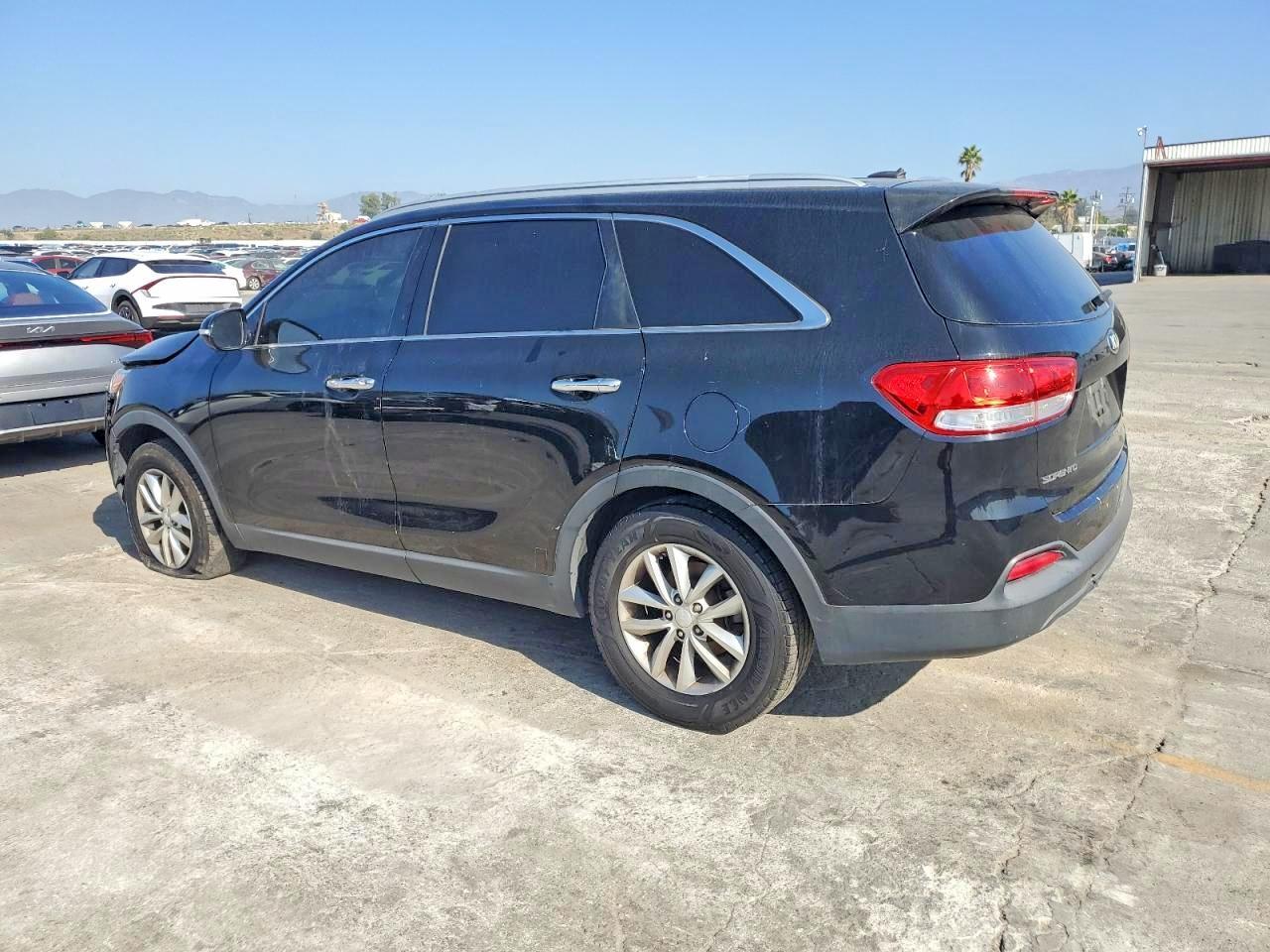 2016 Kia Sorento Lx - Фото 2
