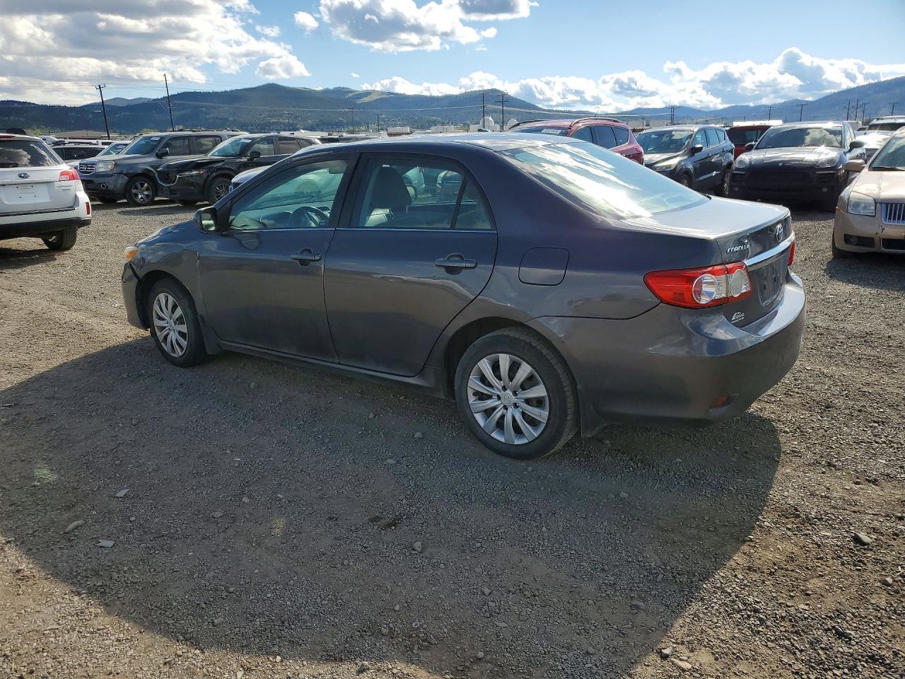 2013 Toyota Corolla Le - Фото 2