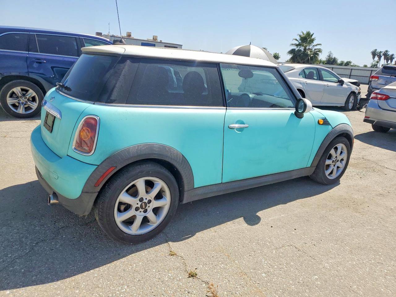 2009 Mini Cooper - Image 3