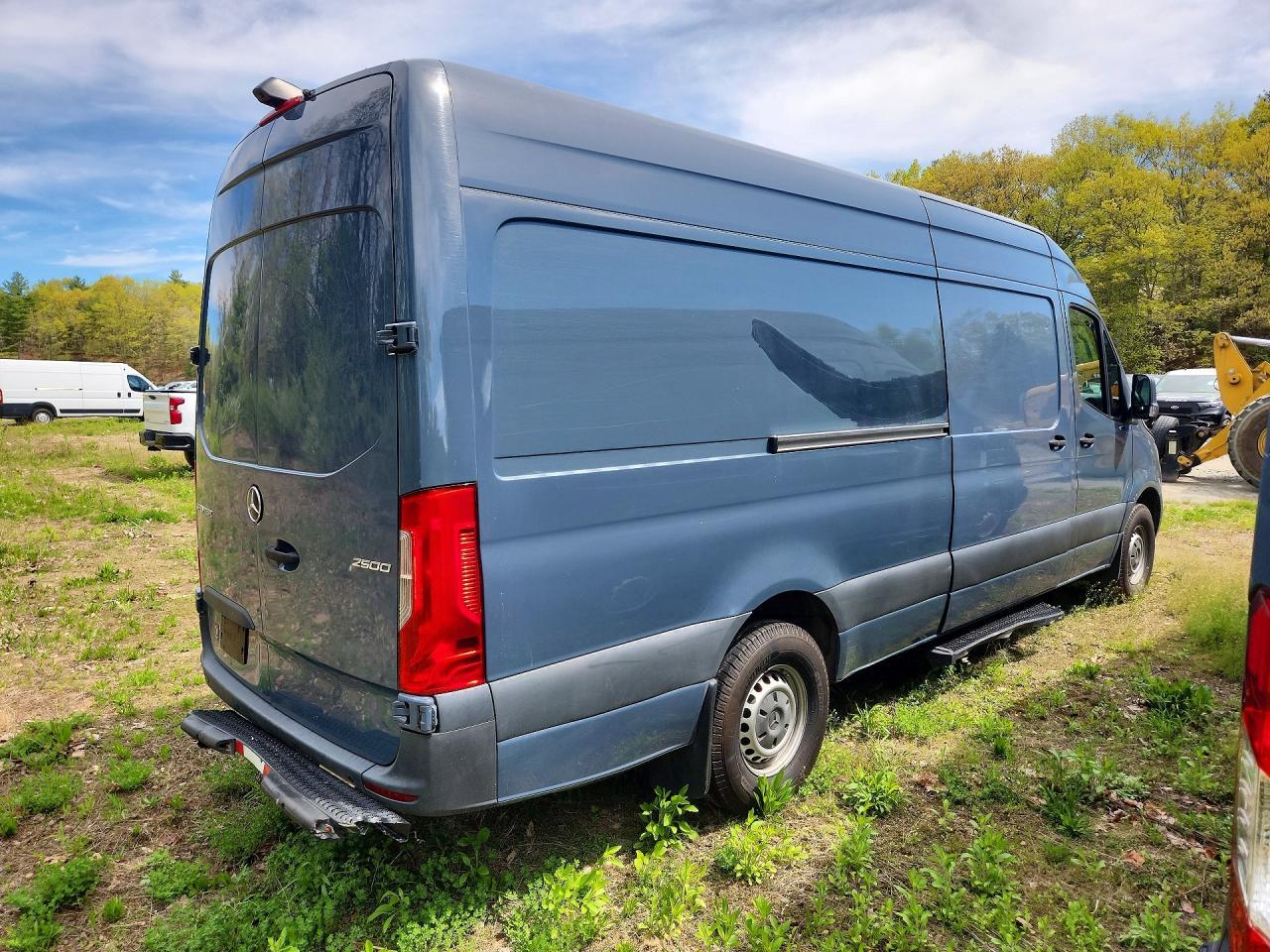 2019 Mercedes Benz Sprinter 2500 Delivery Van - Image 3