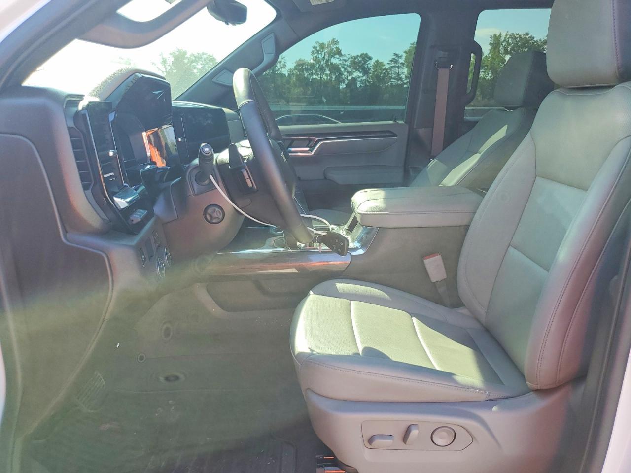 2025 Chevrolet Silverado C1500 Ltz - Image 7