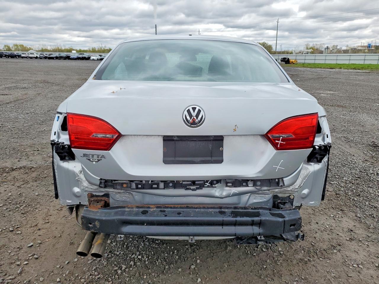 2014 Volkswagen Jetta Base - Image 6