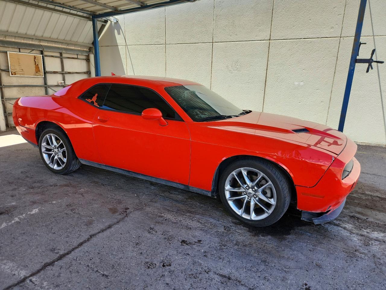 2022 Dodge Challenger Sxt - Image 4