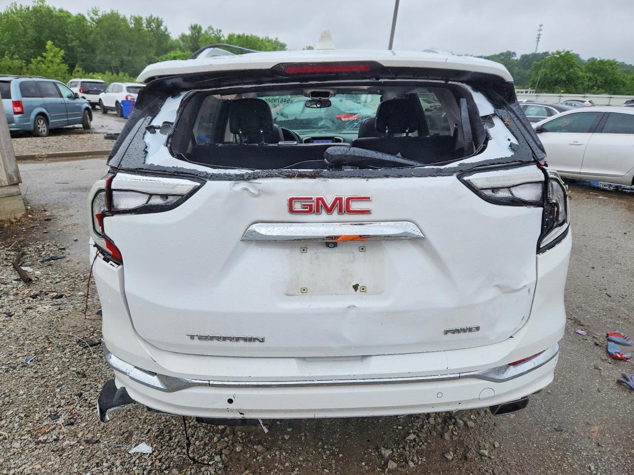 2019 GMC Terrain Denali - Image 6