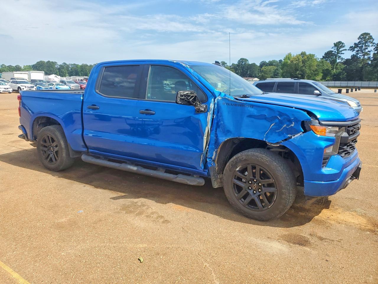 2023 Chevrolet Silverado K1500 Custom - Фото 4