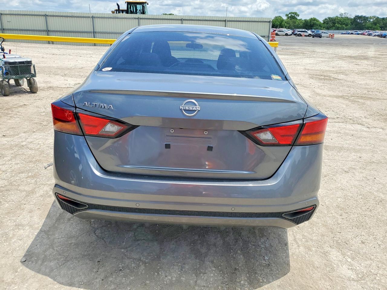 2023 Nissan Altima S - Фото 6