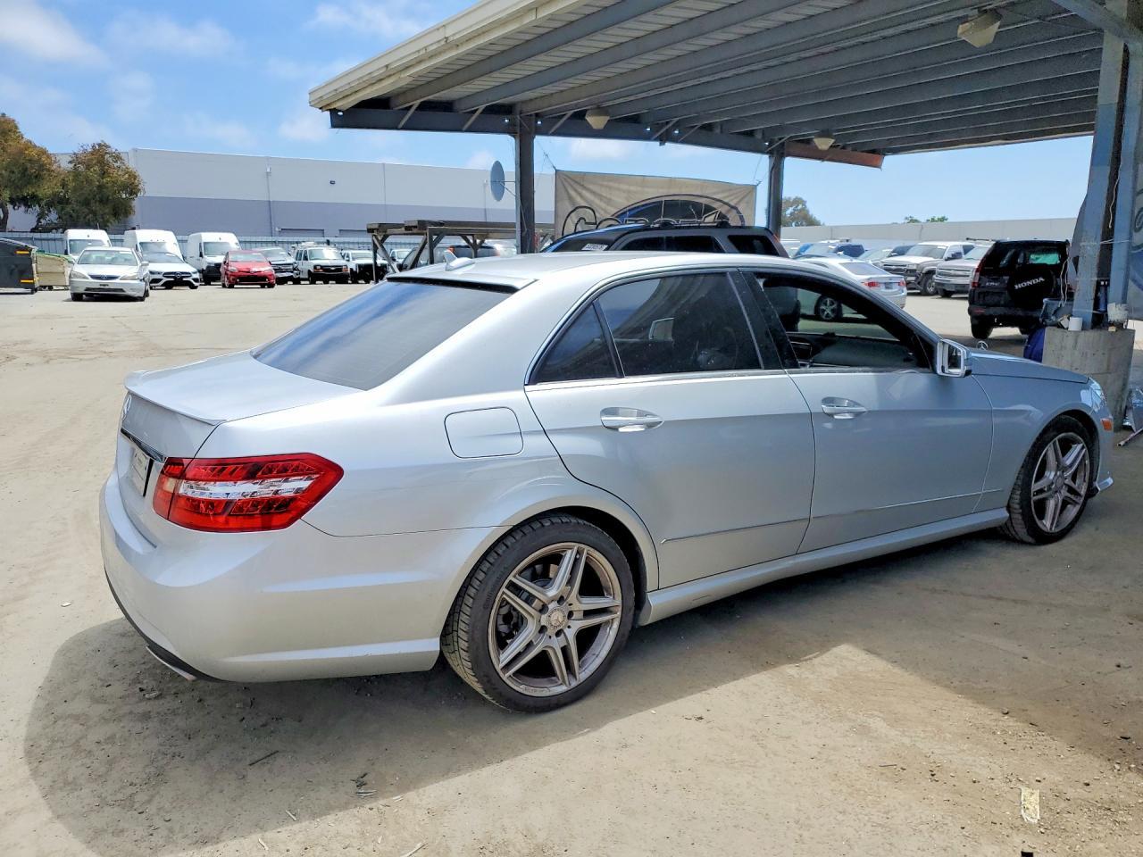 2011 Mercedes-Benz E 350 - Фото 3
