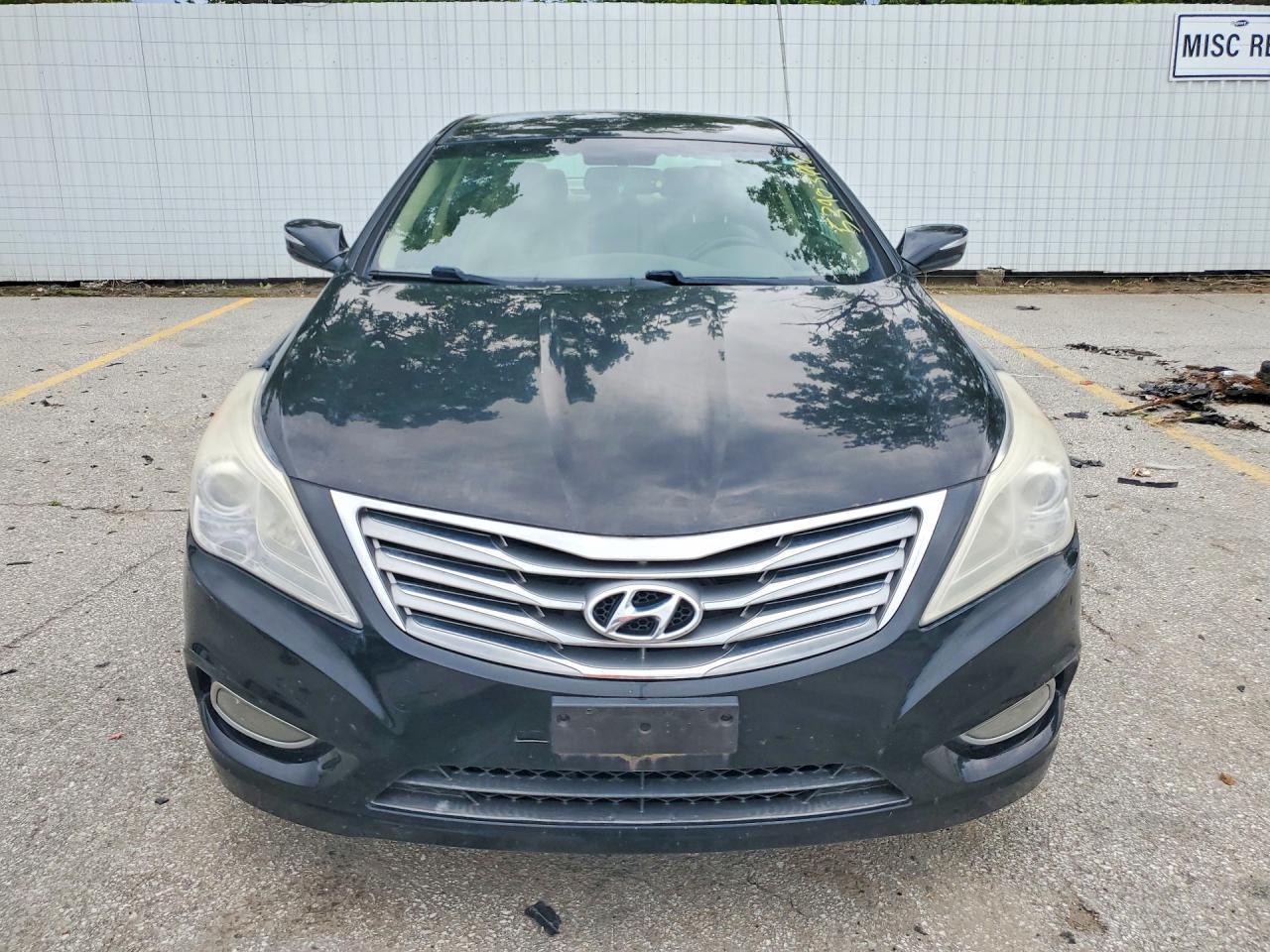 2014 Hyundai Azera Limited - Image 5