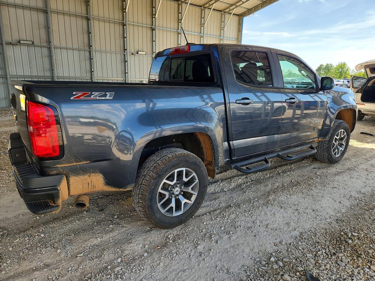 2016 Chevrolet Colorado Z71 - Image 3