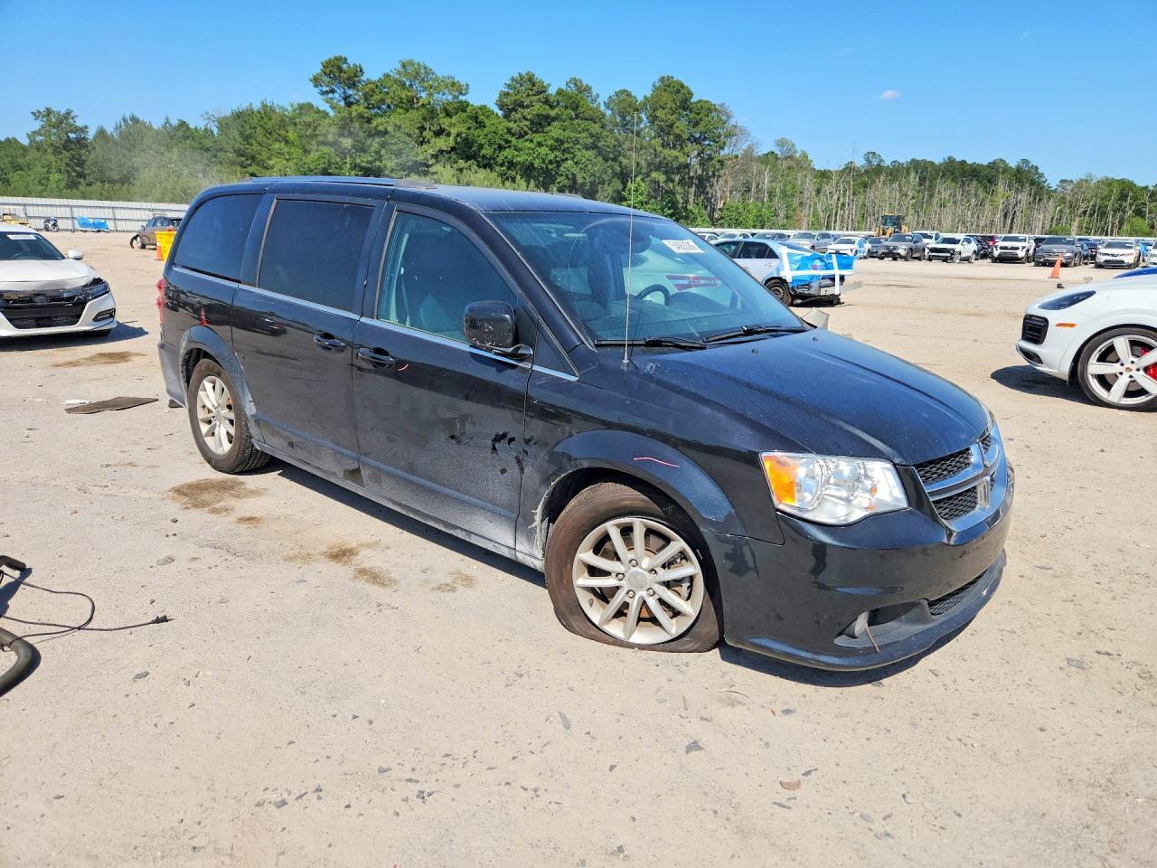 2020 Dodge Grand Caravan Sxt - Image 4
