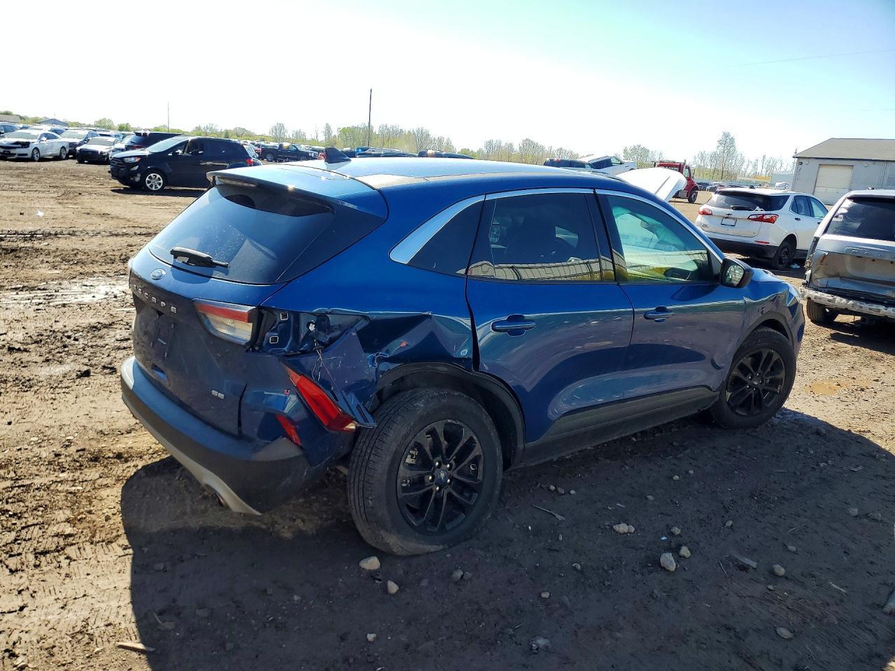 2022 Ford Escape Se - Фото 3
