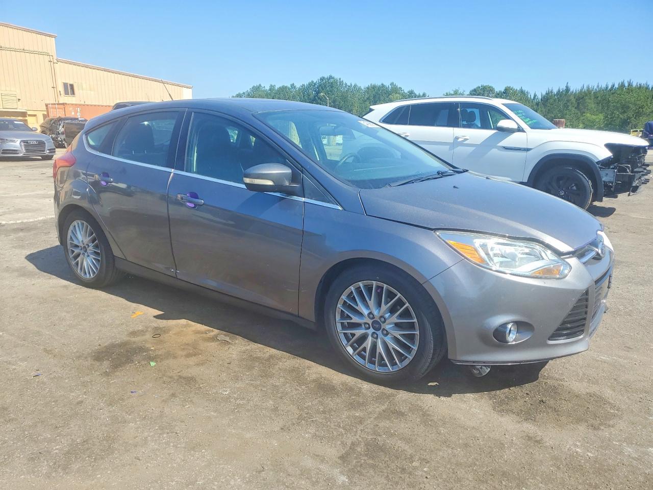 2014 Ford Focus Titanium - Image 4