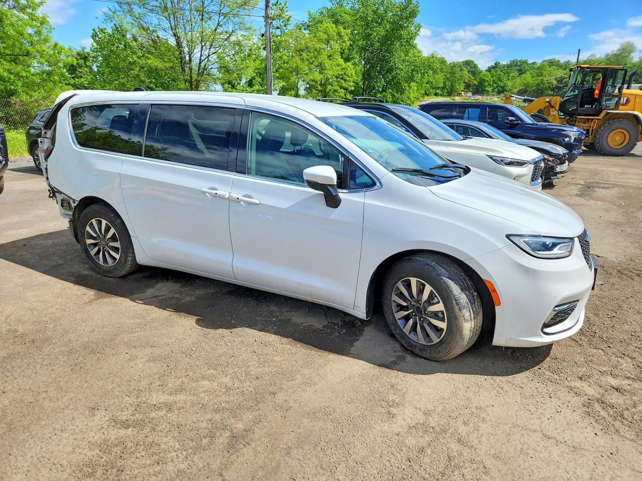 2023 Chrysler Pacifica Hybrid Touring L - Фото 4