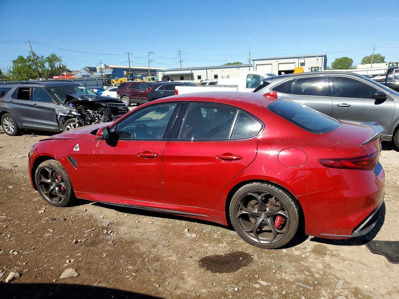 2018 Alfa Romeo Giulia Quadrifoglio - Image 2