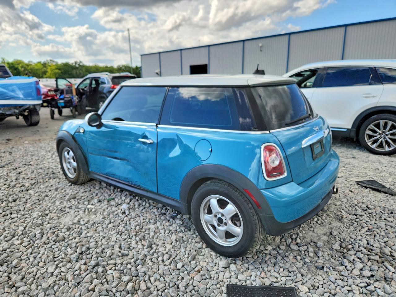 2010 Mini Cooper - Image 2