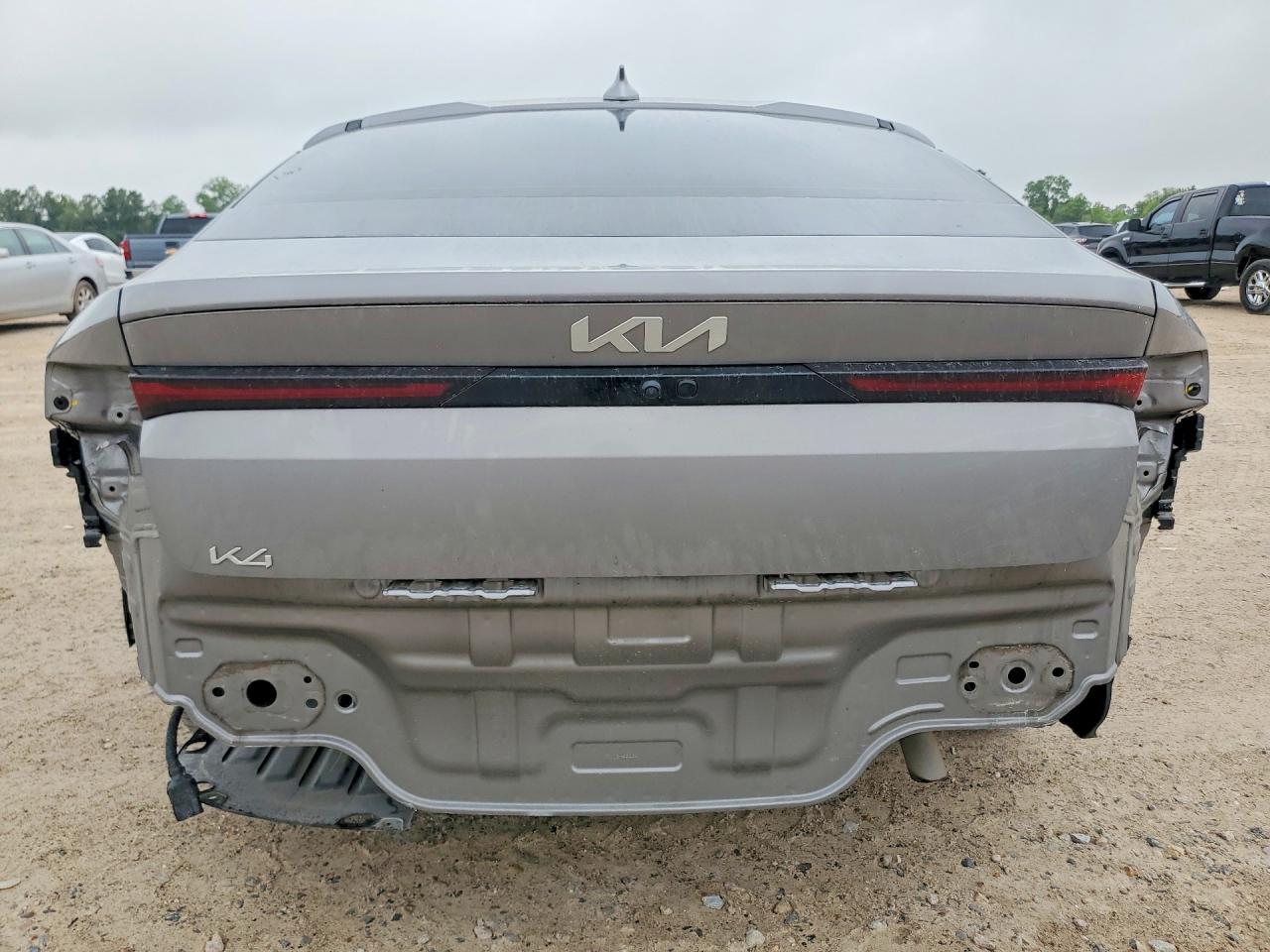 2025 Kia K4 Ex - Image 6