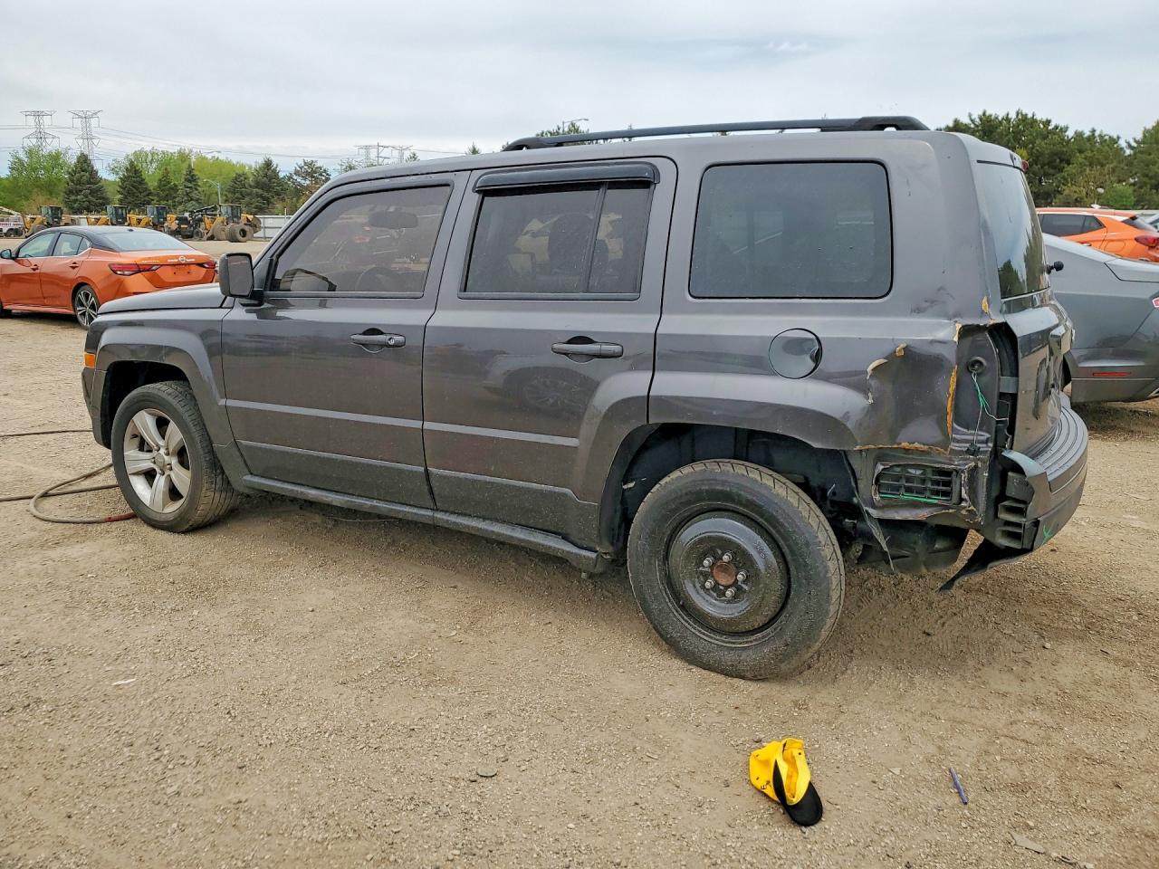 2014 Jeep Patriot Latitude - Фото 2