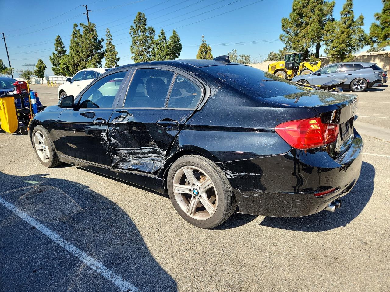 2013 BMW 328I - Фото 2