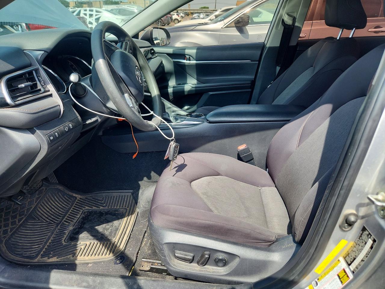2019 Toyota Camry Le - Image 7