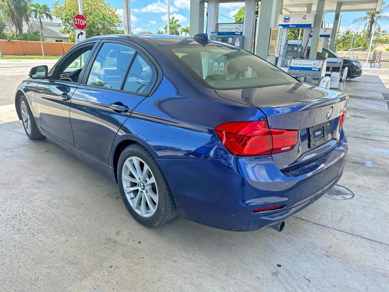 2018 BMW 320 I - Фото 3