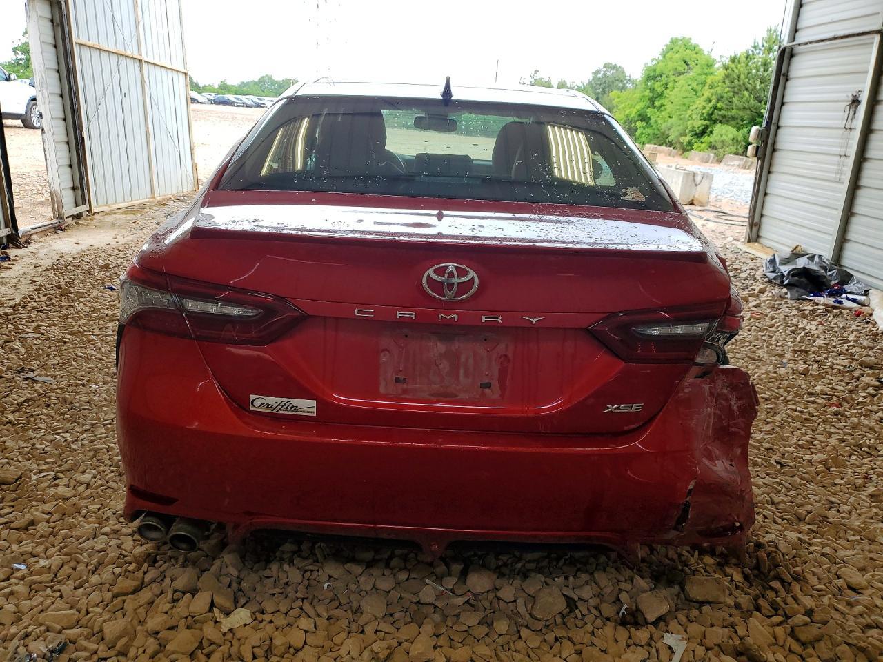 2022 Toyota Camry Xse - Фото 6