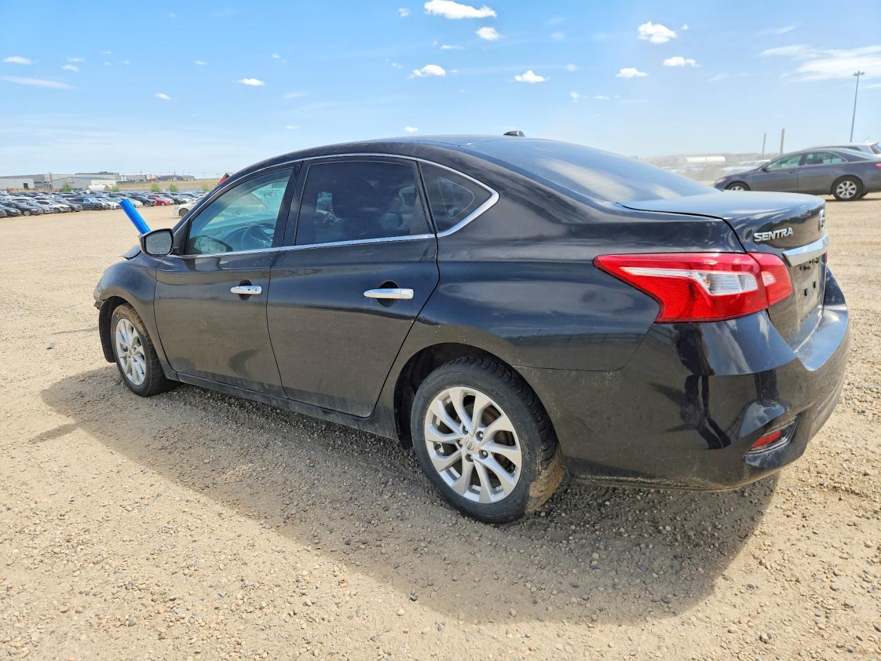 2019 Nissan Sentra S - Фото 2