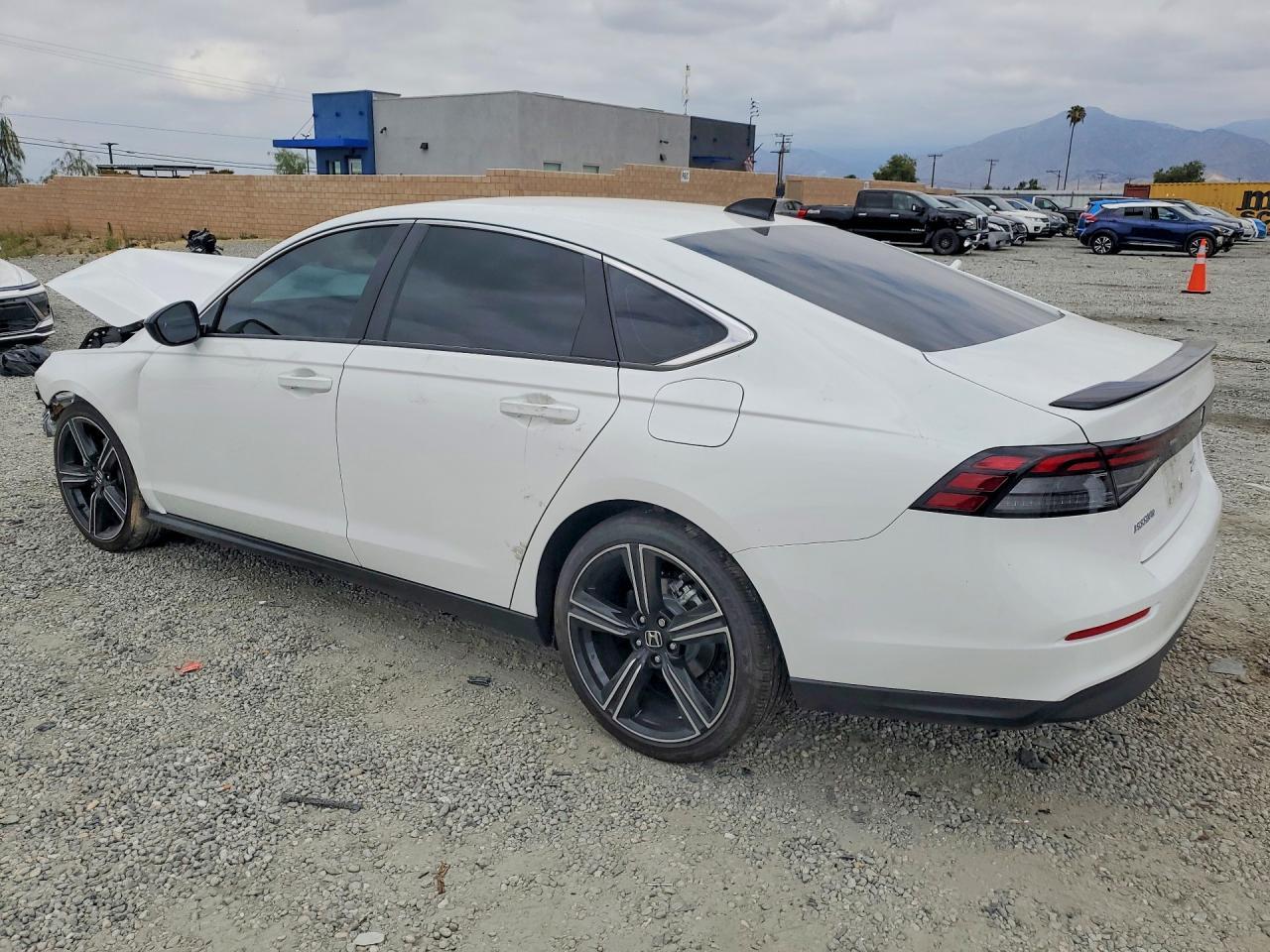 2025 Honda Accord Hybrid Sport - Фото 2