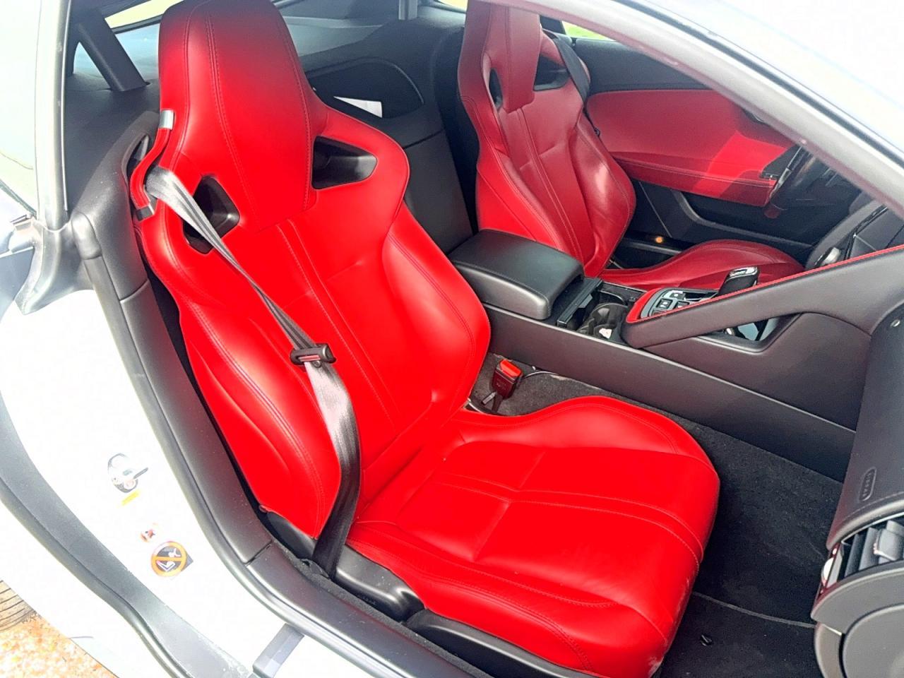 2017 Jaguar F-Type R Dynamic - Image 6