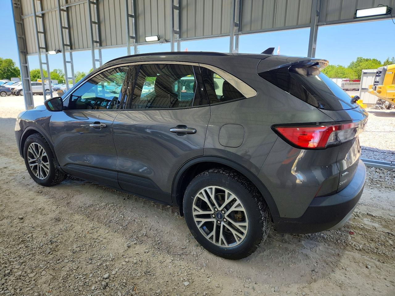 2021 Ford Escape Sel - Image 2