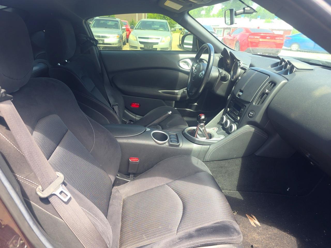 2017 Nissan 370Z/Sp/Sp - Image 5