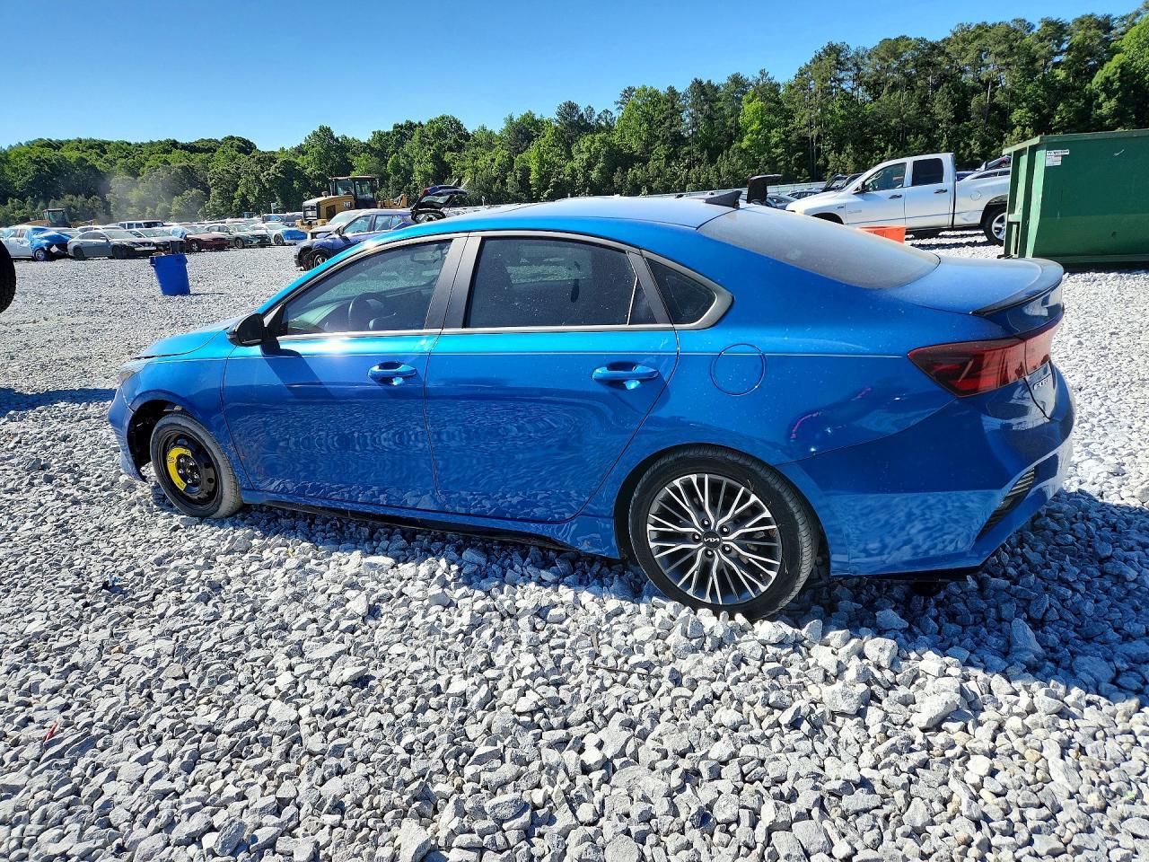 2022 Kia Forte Gt Line - Image 2