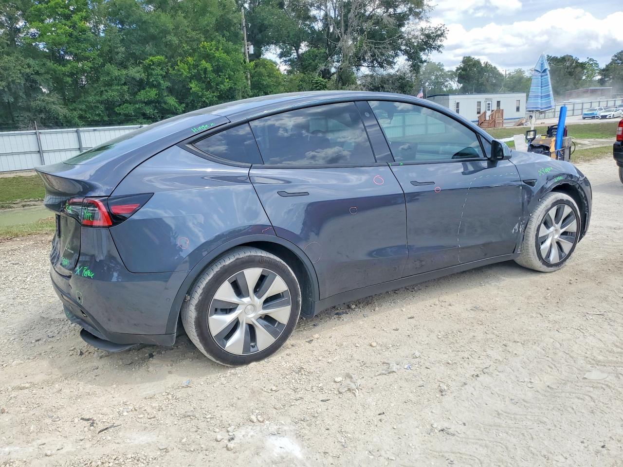 2021 Tesla Model Y - Image 3