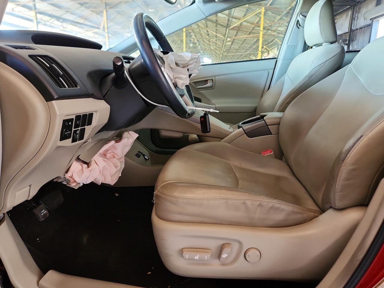 2012 Toyota Prius Five - Image 7