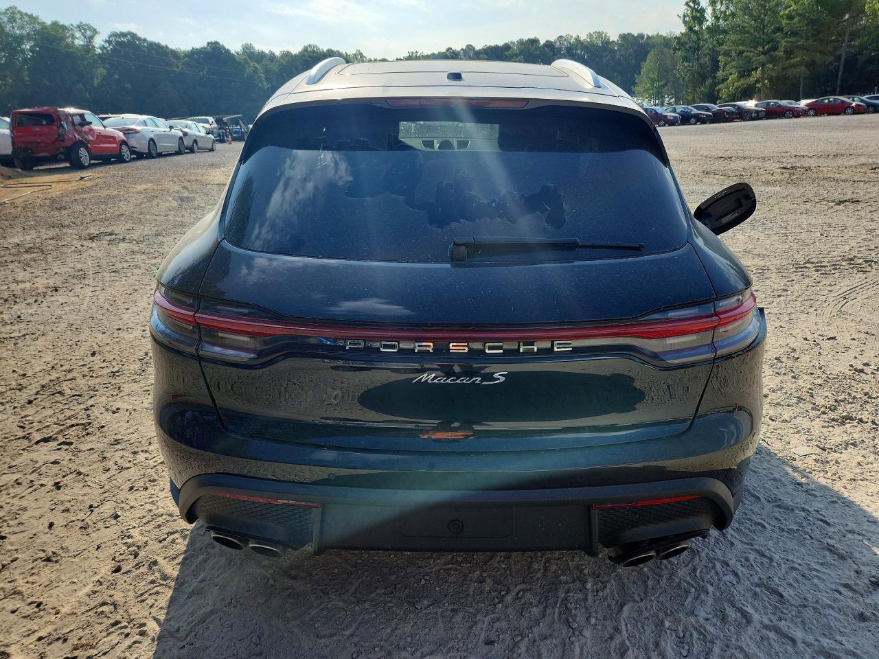 2025 Porsche Macan S - Image 6