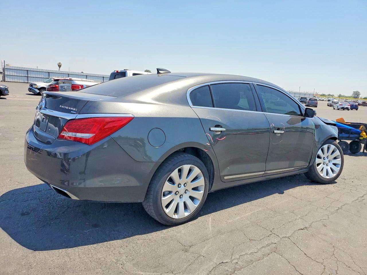 2016 Buick Lacrosse - Фото 3
