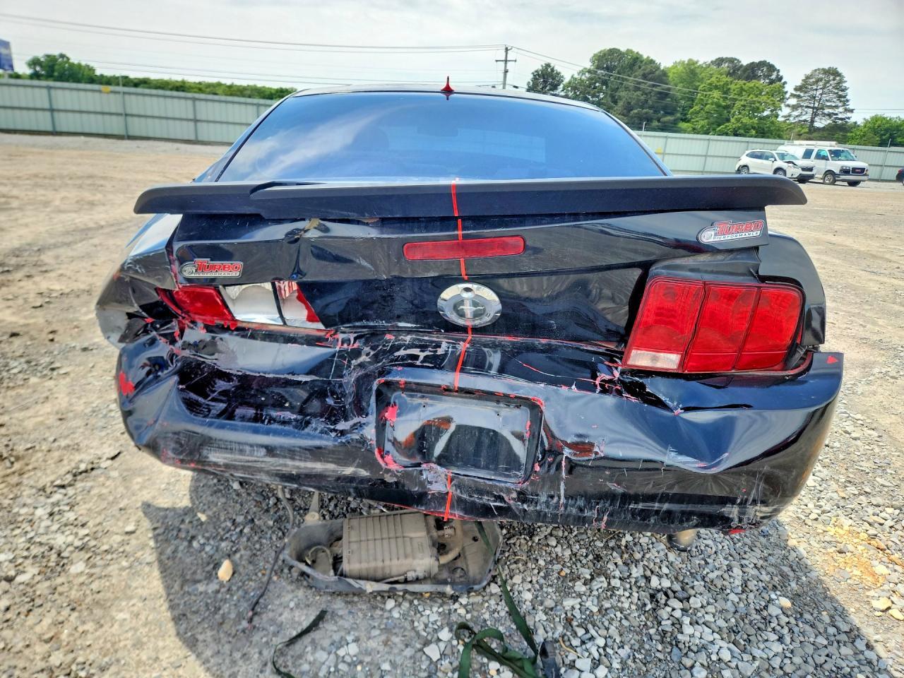 2008 Ford Mustang - Image 6