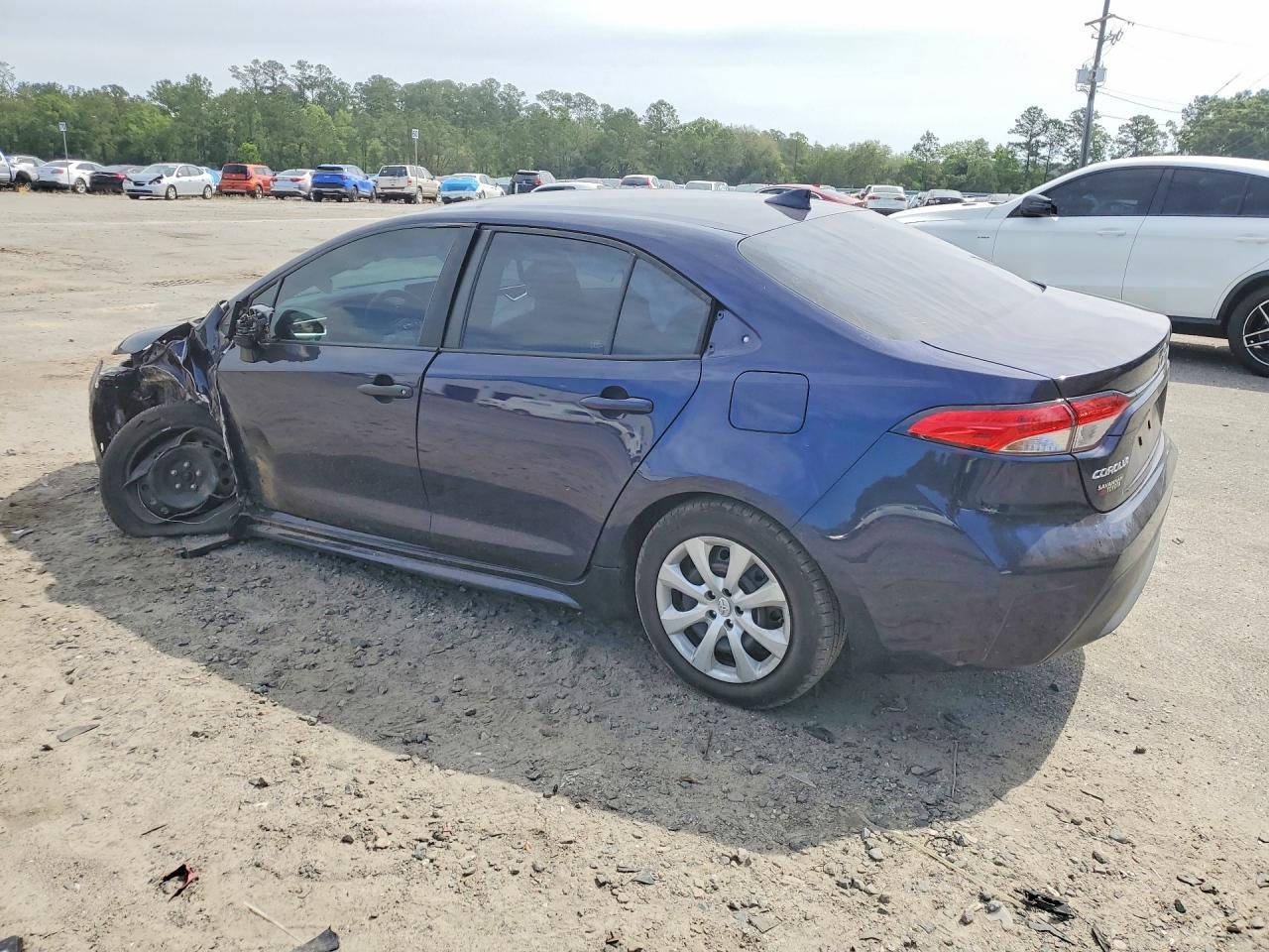 2023 Toyota Corolla Le - Image 2