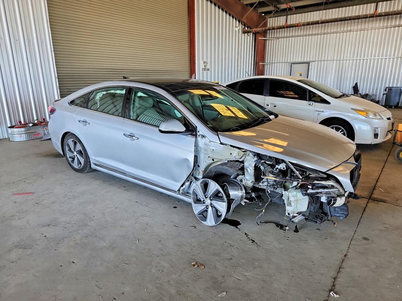 2016 Hyundai Sonata Hybrid Limited - Image 4