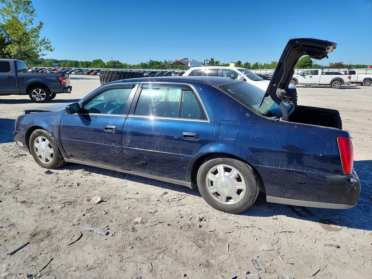 2005 Cadillac Deville - Фото 2