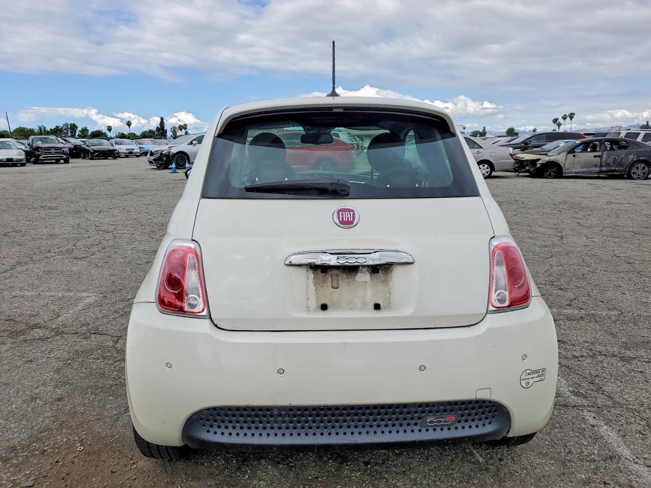 2014 Fiat 500 Electric - Фото 6