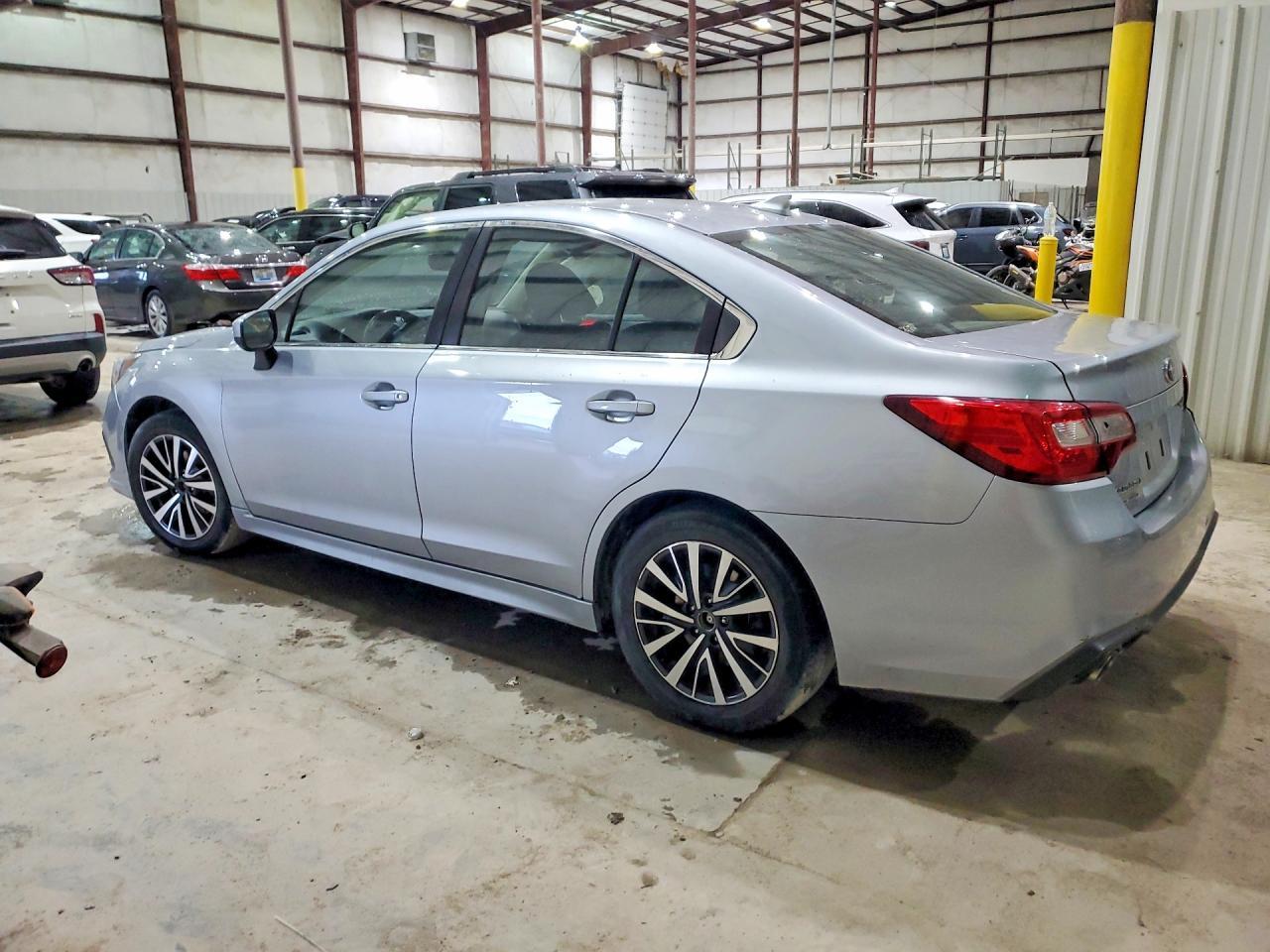 2019 Subaru Legacy 2.5I Premium - Image 2