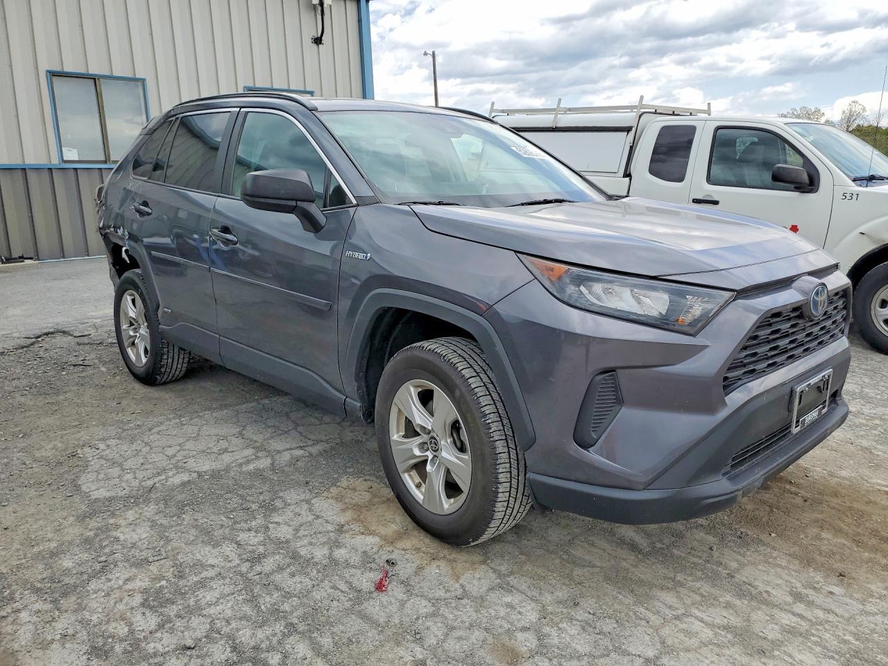 2021 Toyota Rav4 Le - Фото 4